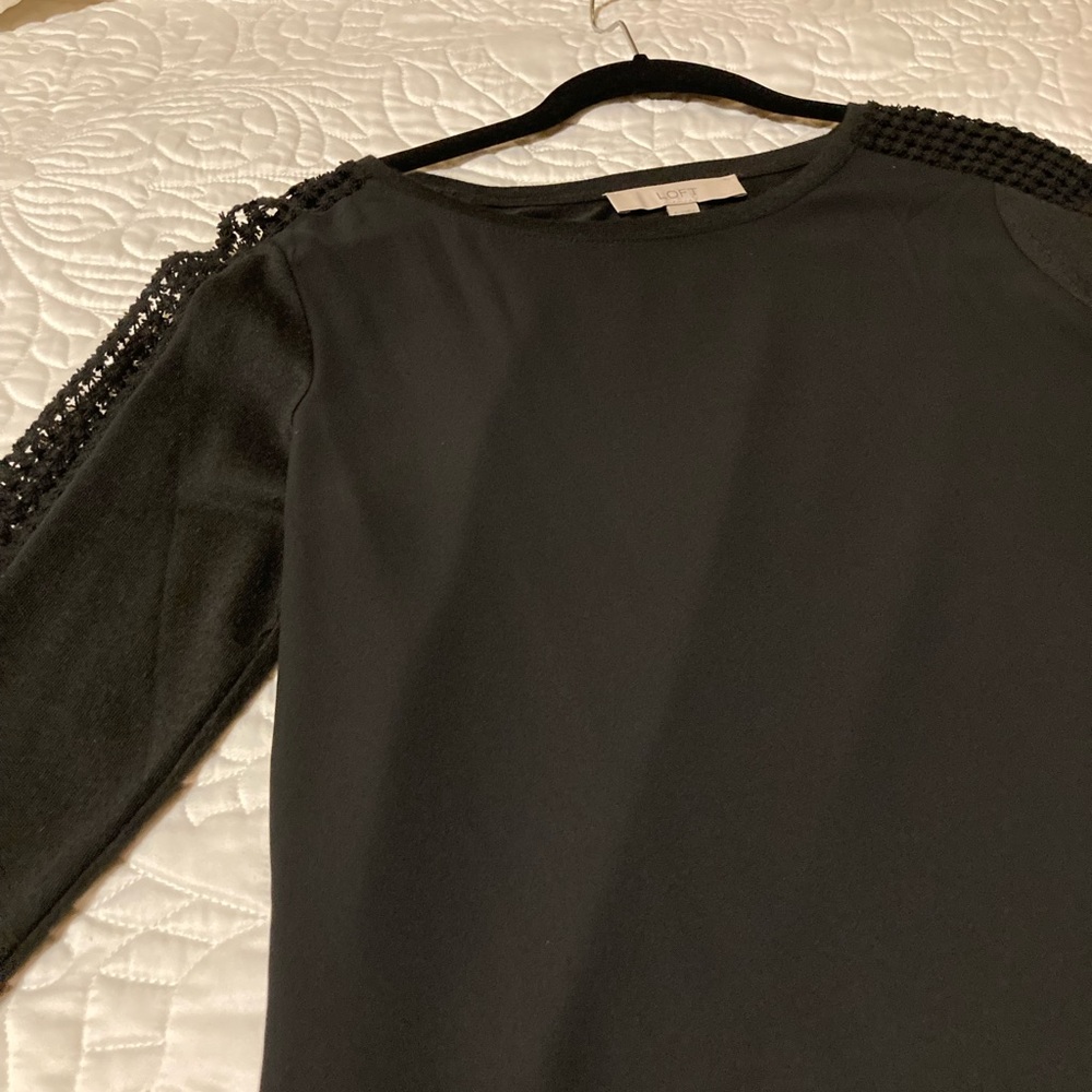 LOFT to with crochet sleeve inset